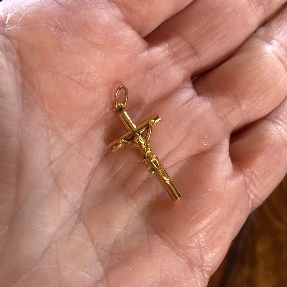 Vintage 18K Portuguese Gold Crucifix Cross Pendant Charm - Picture 2 of 7